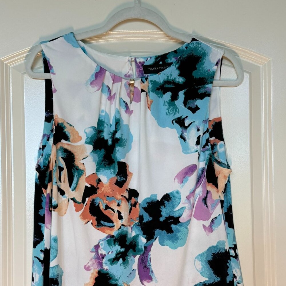 Ivanka Trump  - Multi-color Sleeveless Top